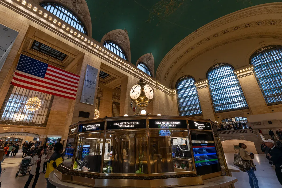 The four-faced clock above the brass information booth in the Grand Central main concourse, on a New York architecture tour